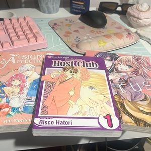 Assorted shojo manga